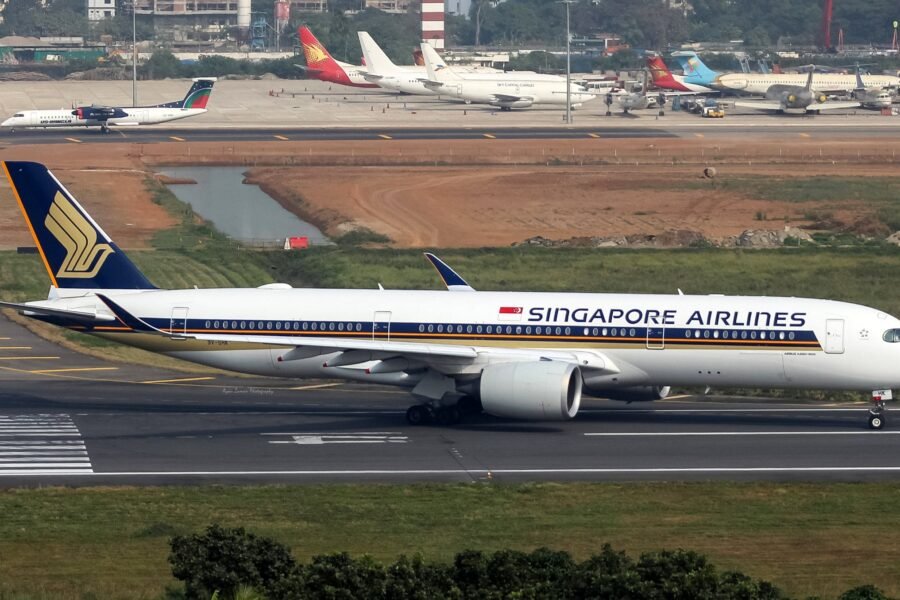A Singapore Airlines Airbus A350.
